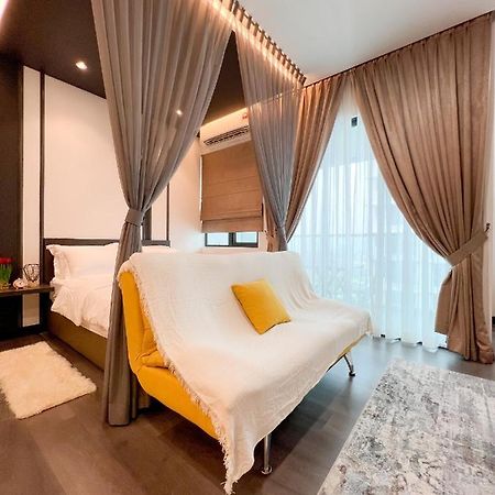 Aurora Vista Homestay Bangi at Vista Bangi With WIFI&NETFLIX Kajang Bagian luar foto