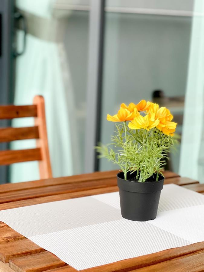 Aurora Vista Homestay Bangi at Vista Bangi With WIFI&NETFLIX Kajang Bagian luar foto