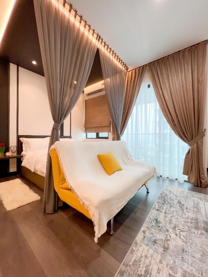 Aurora Vista Homestay Bangi at Vista Bangi With WIFI&NETFLIX Kajang Bagian luar foto