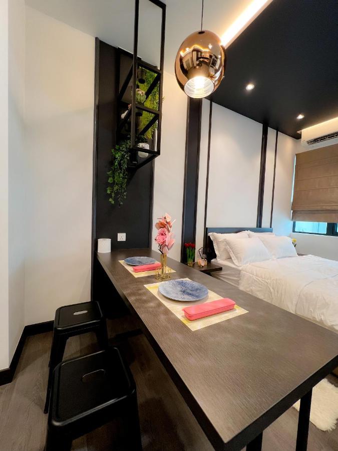 Aurora Vista Homestay Bangi at Vista Bangi With WIFI&NETFLIX Kajang Bagian luar foto