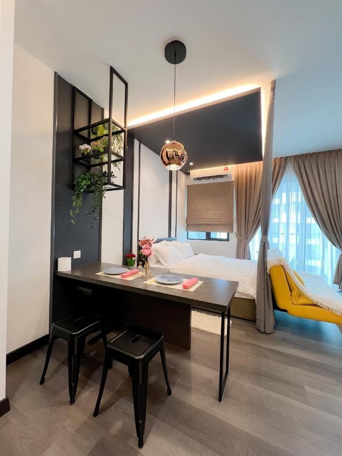 Aurora Vista Homestay Bangi at Vista Bangi With WIFI&NETFLIX Kajang Bagian luar foto