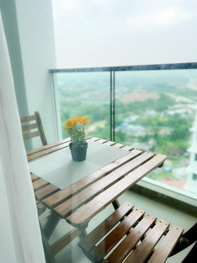 Aurora Vista Homestay Bangi at Vista Bangi With WIFI&NETFLIX Kajang Bagian luar foto